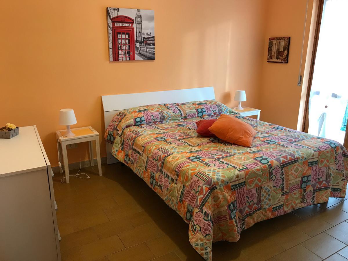 Residence Mare Verde Пьетра-Лигуре Экстерьер фото